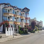 Sunny Island Guest house 2*