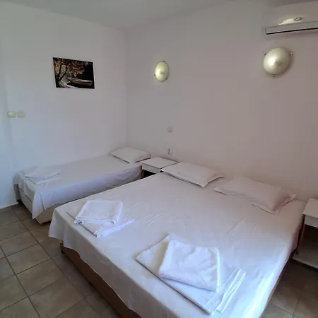 بيت ضيافة Sunny Island ابزور