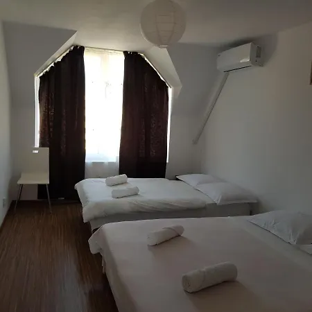 Sunny Island بيت ضيافة