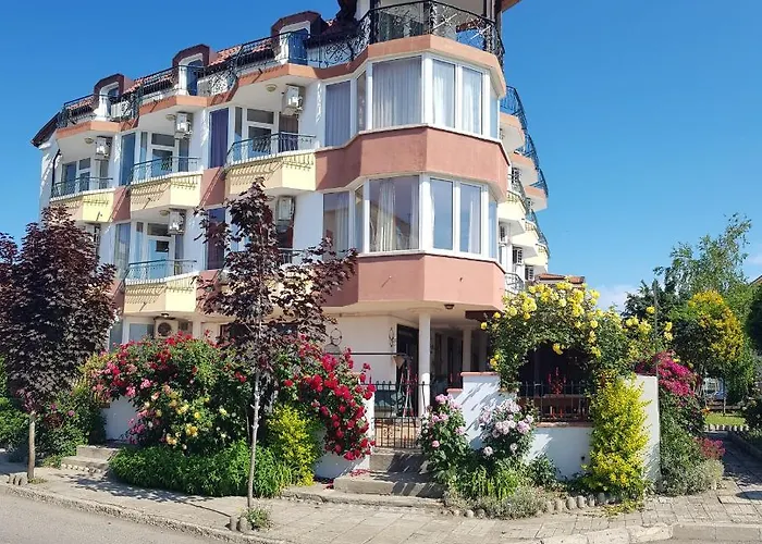 Guest house Sunny Island 2*