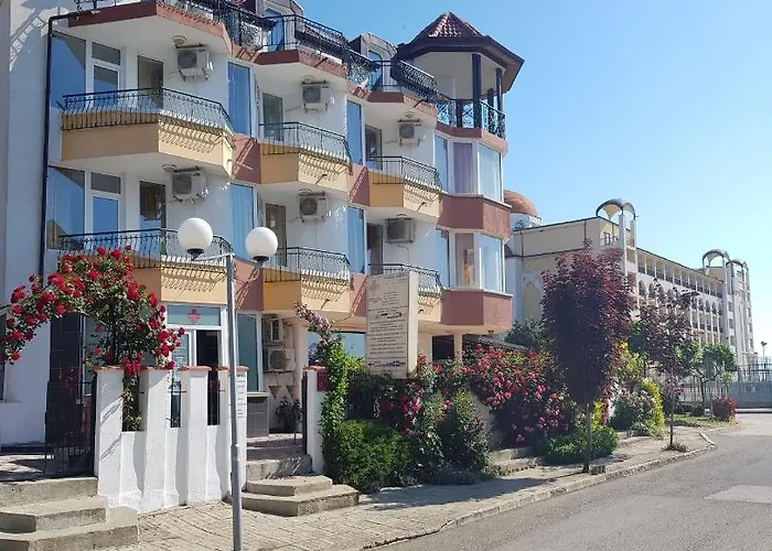 Sunny Island Guest house 2*