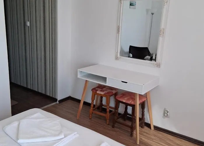 Sunny Island Guest house 2*